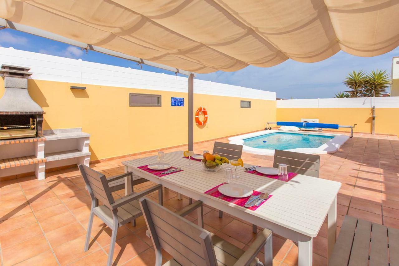 Ferienhaus Bella Lucia 3. Piscina Climatizada, Wifi, Bbq.