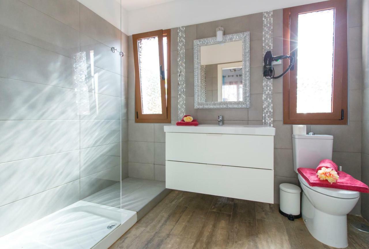 Ferienhaus Bella Lucia 3. Piscina Climatizada, Wifi, Bbq. Corralejo